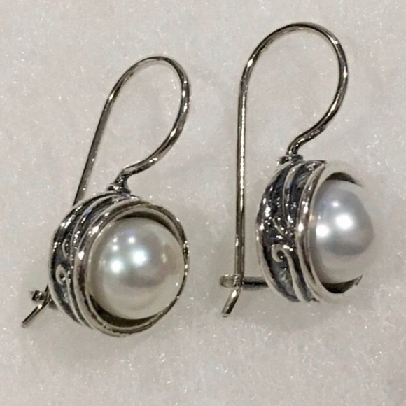 SILPADA MODERN FAIRYTALE Pearl and Silver Earrings - Picture 7 of 7